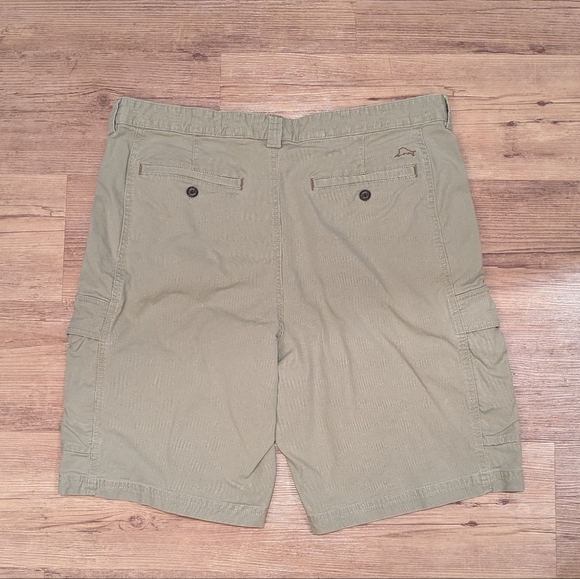 Tommy Bahama Khaki Cargo Shorts - Picture 3 of 8